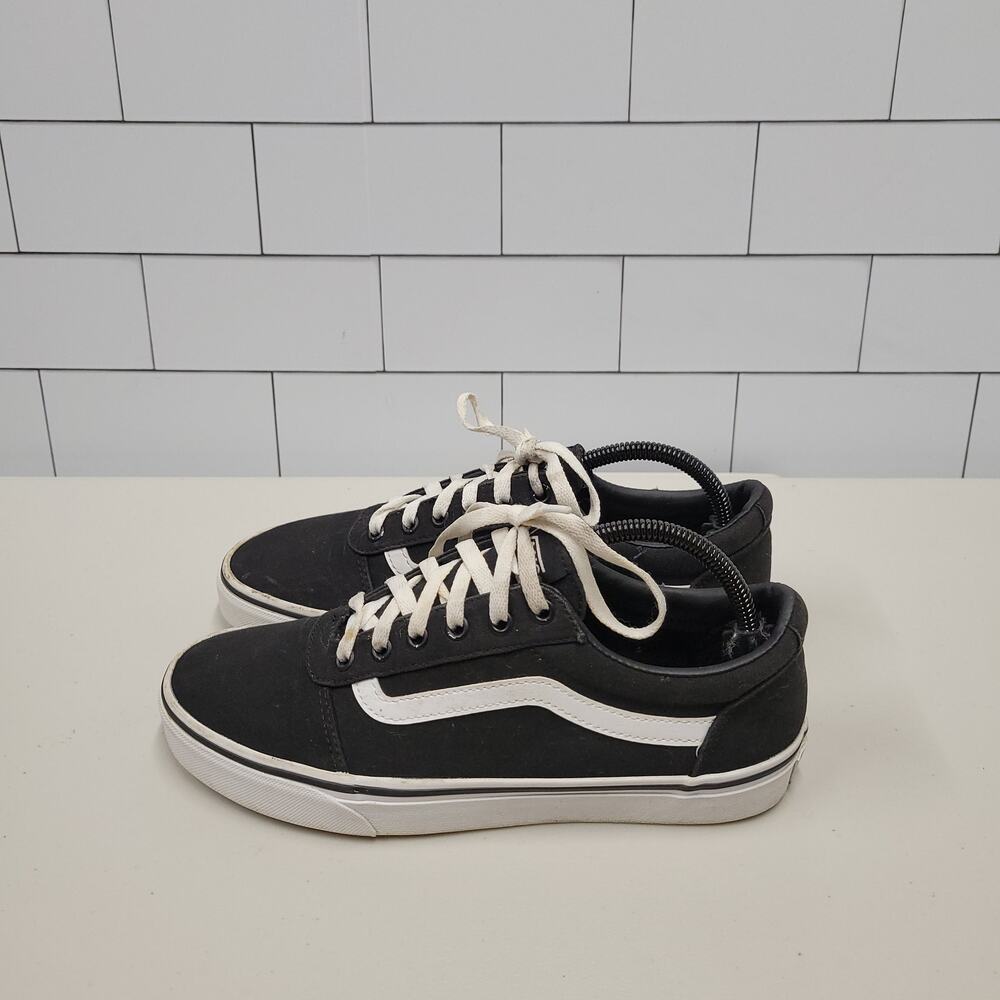 Vans Womens 10 Mens 8.5 Black White Low Top Lace Up Skate Sneakers Shoes